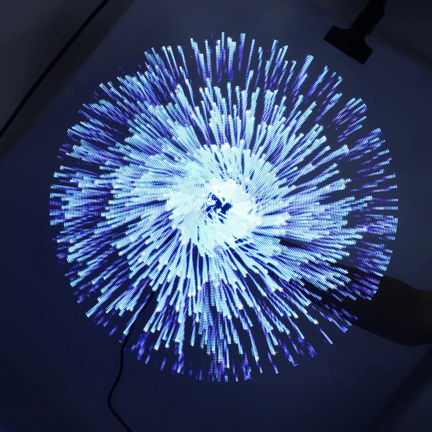 Aiutarsi's 3D Hologram Fan. - Aiutarsi