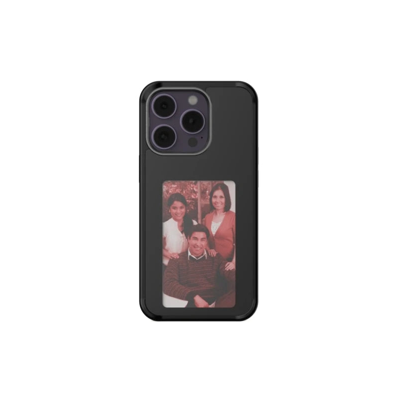 Aiutarsi's E-Ink DIY Phone Case. - Aiutarsi